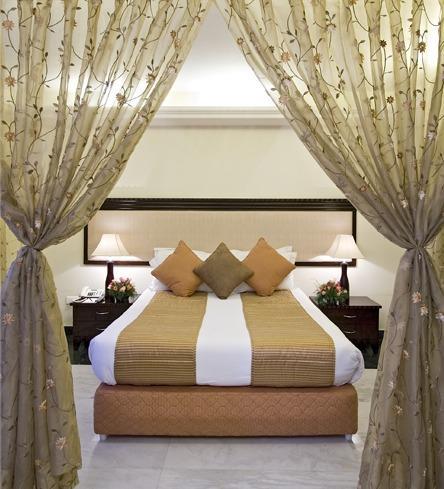 Clarks Inn, Pacific Mall Ghaziabad Bagian luar foto