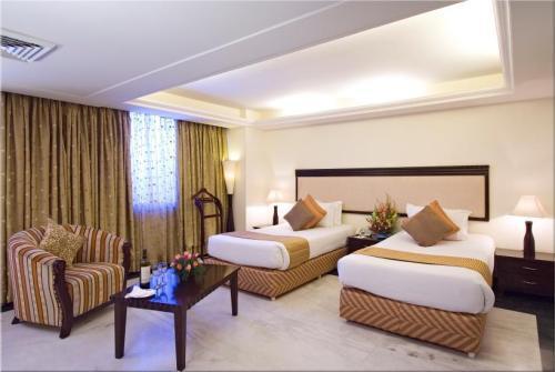 Clarks Inn, Pacific Mall Ghaziabad Bagian luar foto